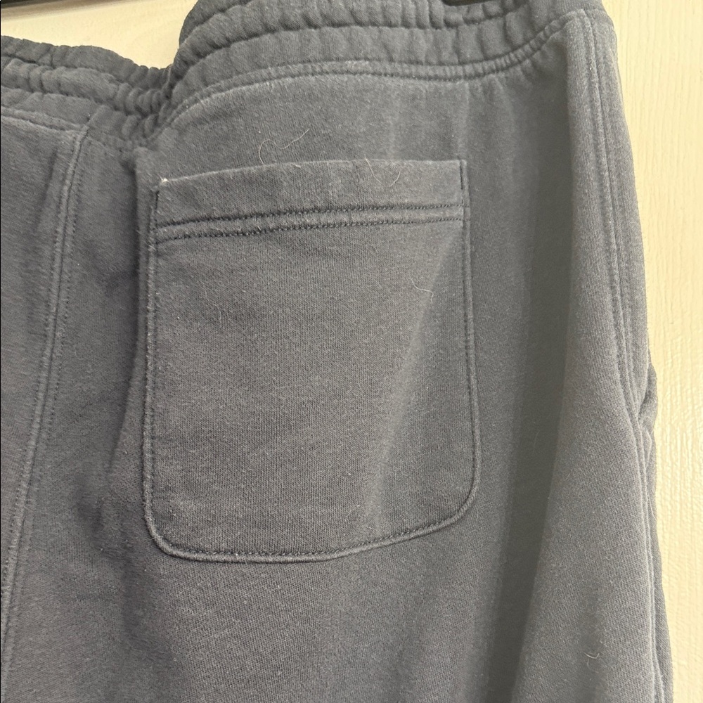 Old Navy Men's Black Joggers size L - Picture 3 of 4